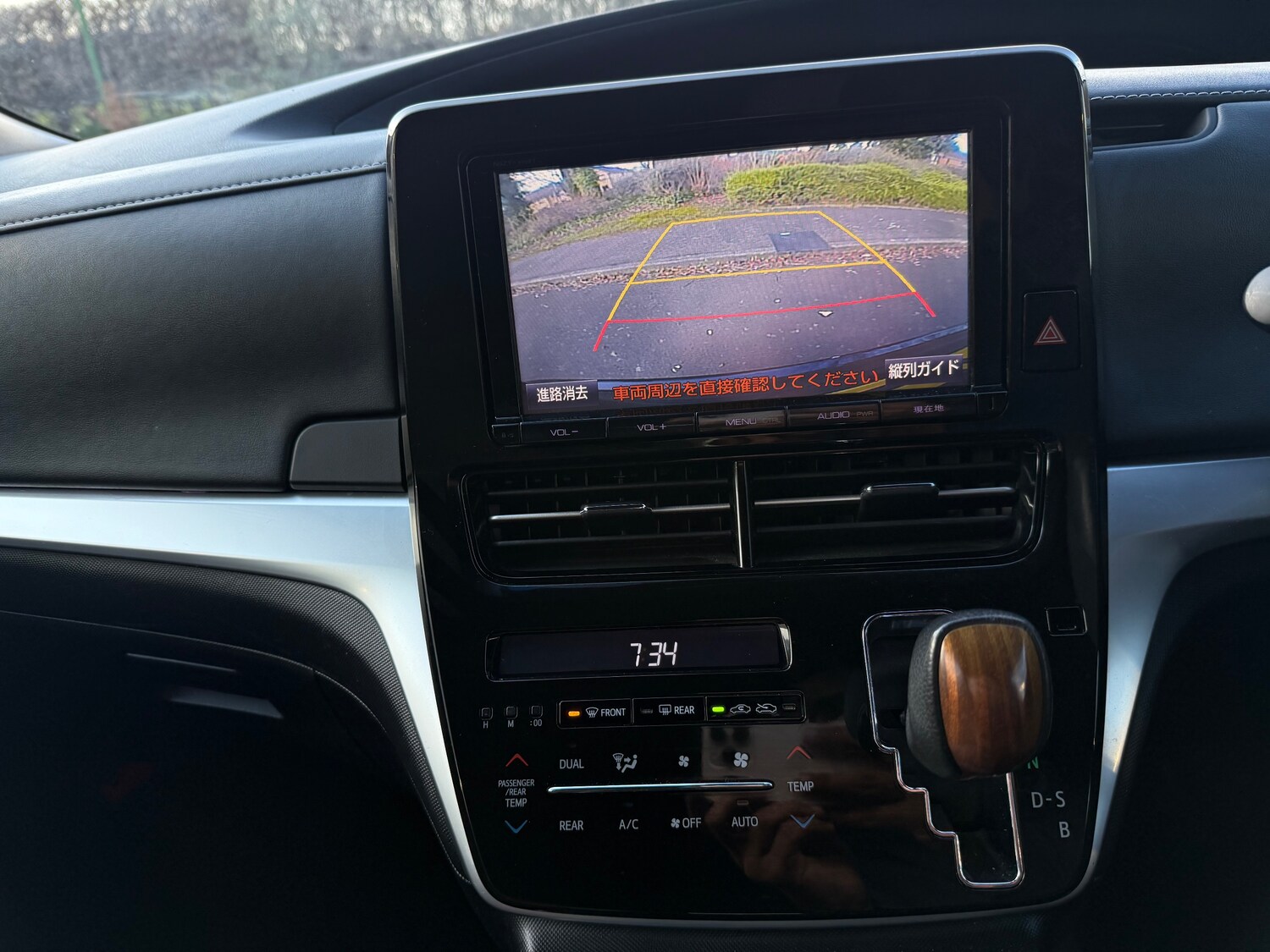 Used Toyota Estima 2024 for sale - 77966436: Photo 13