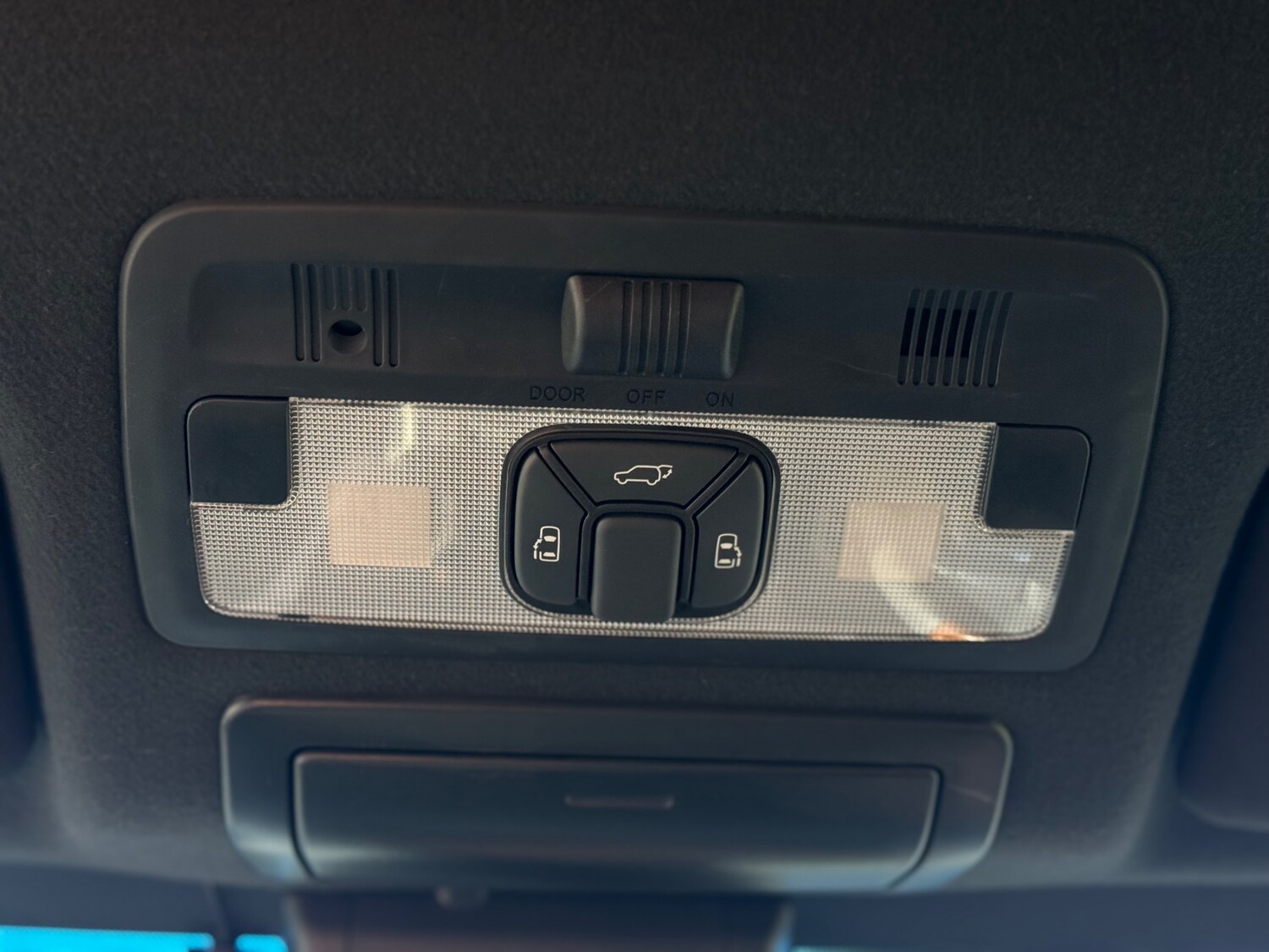 Used Toyota Estima 2024 for sale - 77966436: Photo 18