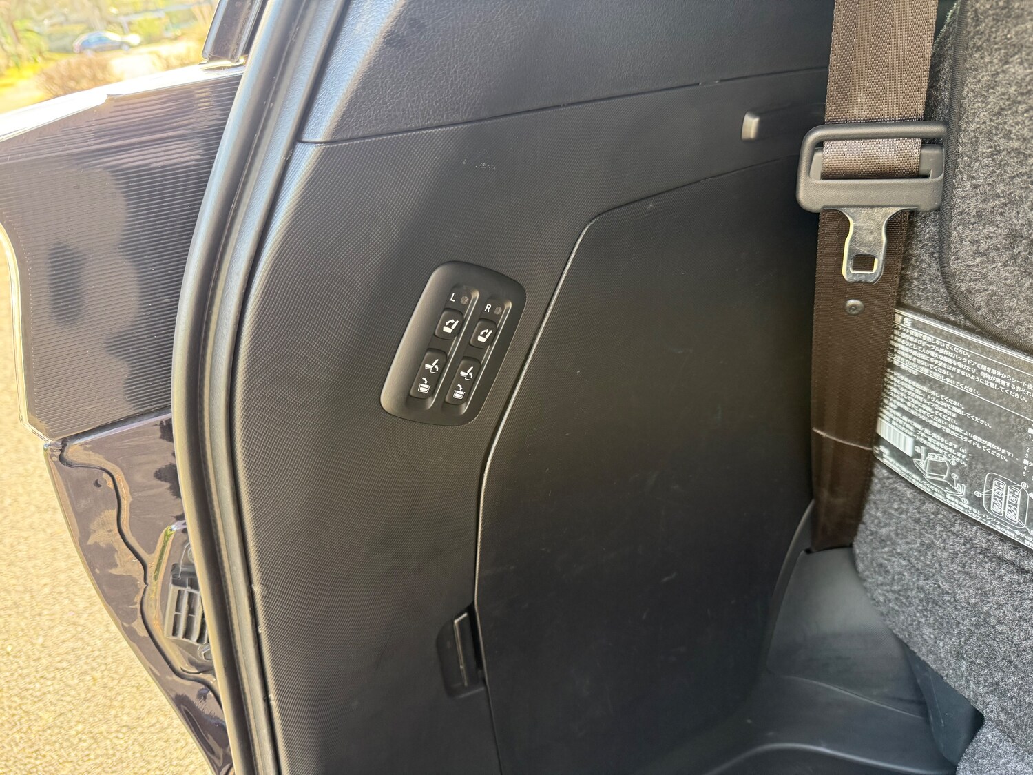 Used Toyota Estima 2024 for sale - 77966436: Photo 22