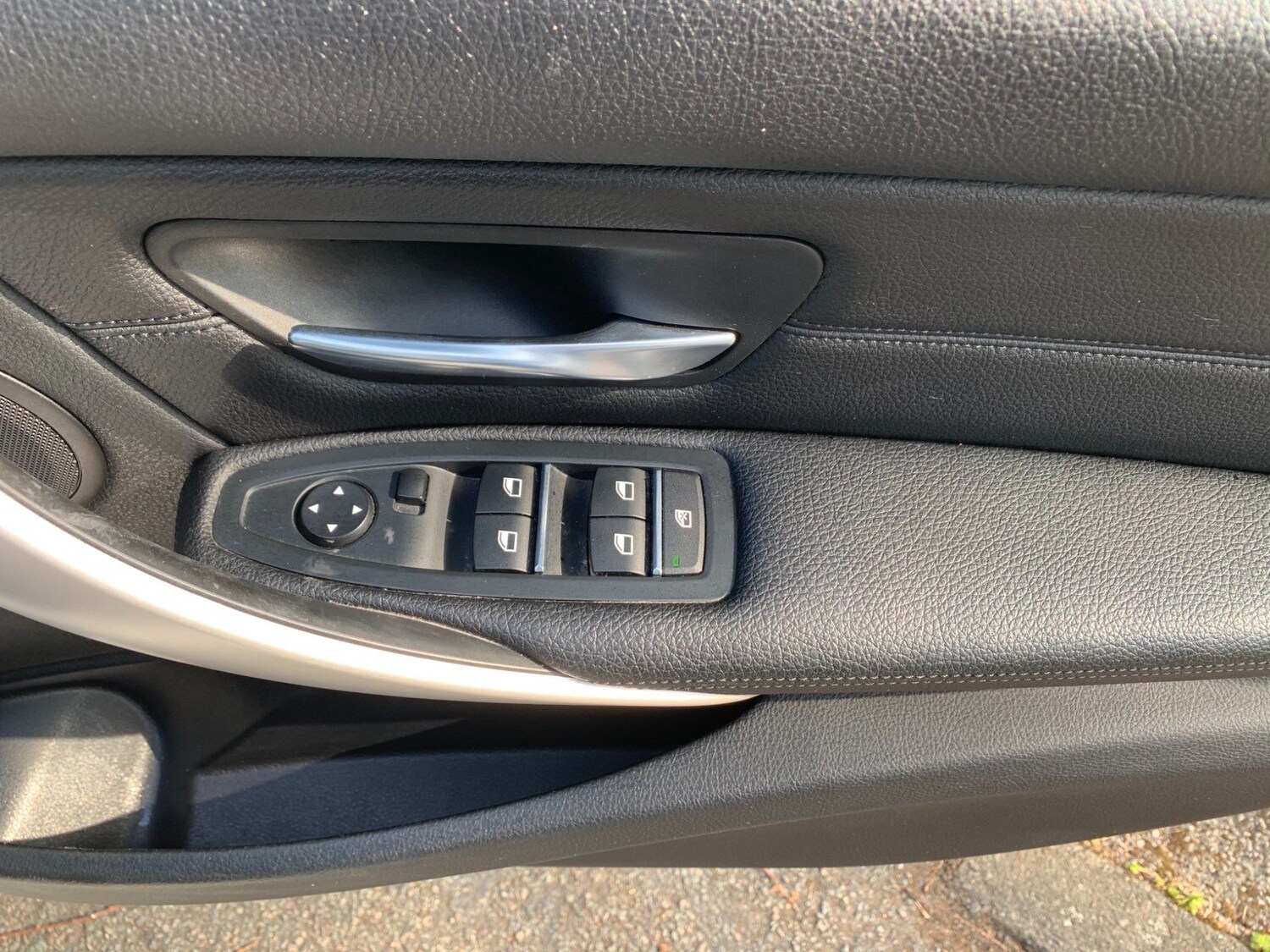 Used BMW 3 Series for sale - 77927870: Photo 24