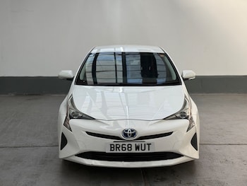 Used Toyota Prius 2019 for sale - 79014422: Photo