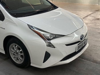 Used Toyota Prius 2019 for sale - 79014422: Photo