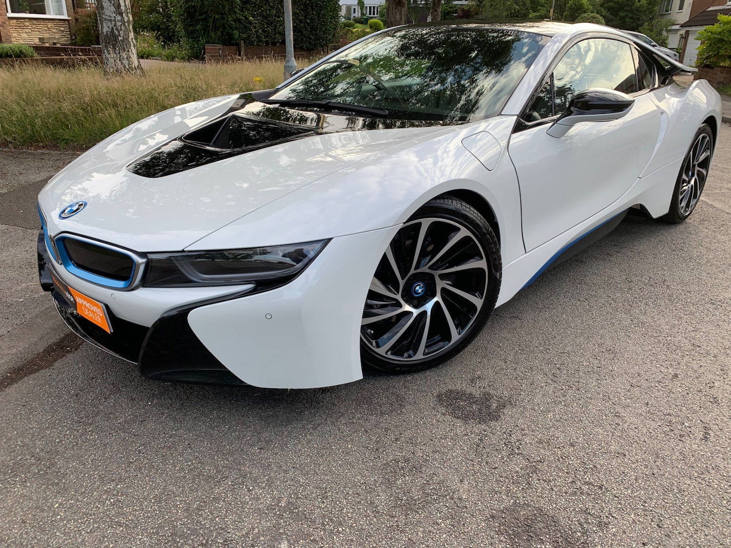 Used BMW i8 for sale - 77927965: Photo 2