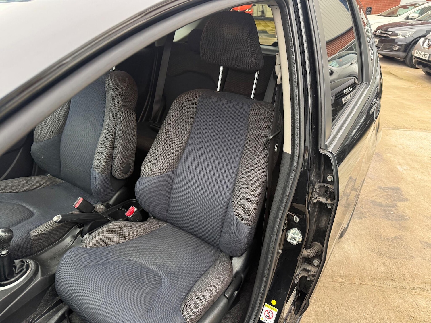 Used Honda Jazz 2014 for sale - 77762438: Photo 15