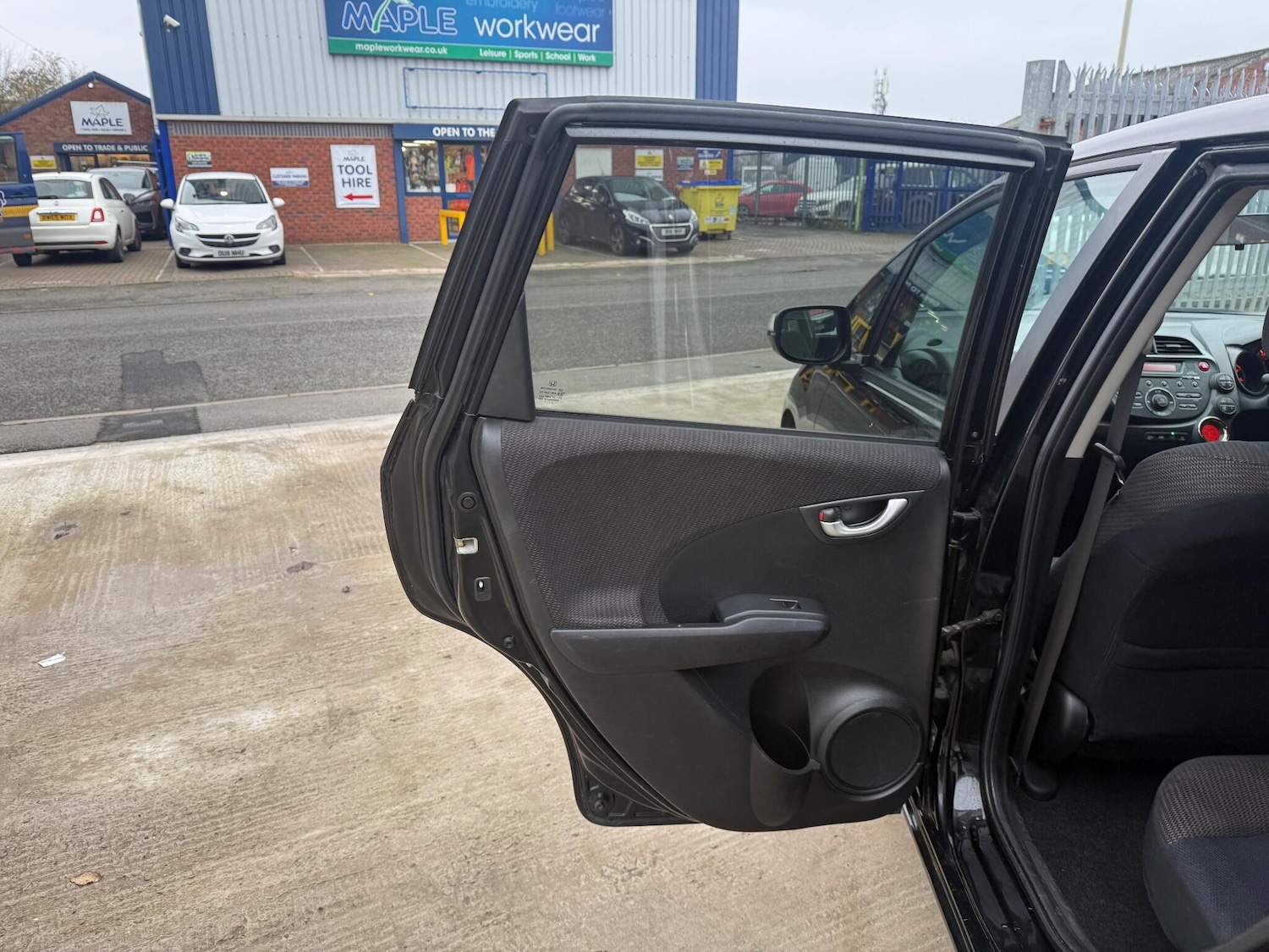 Used Honda Jazz 2014 for sale - 77762438: Photo 19