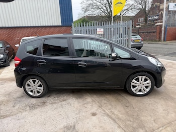 Used Honda Jazz 2014 for sale - 77762438: Photo