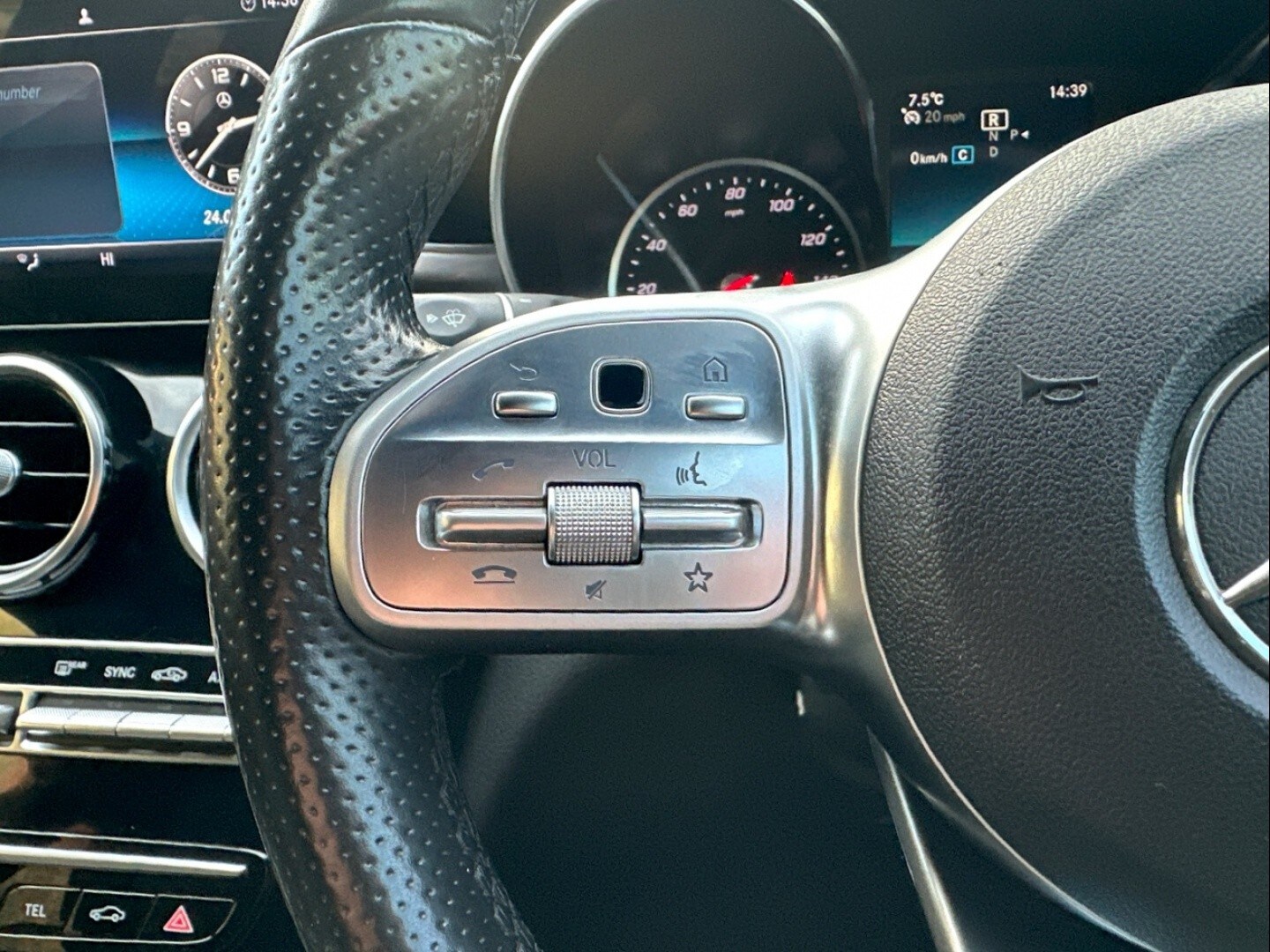 Used Mercedes-Benz C Class 2018 for sale - 78036901: Photo 17