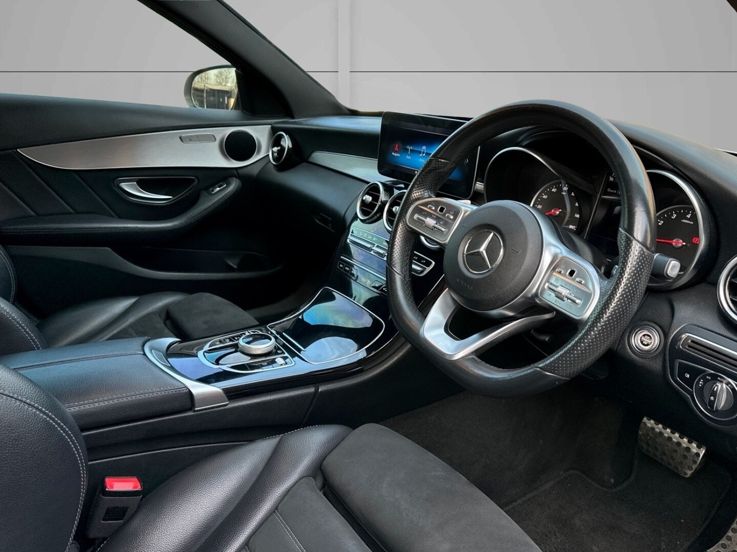 Used Mercedes-Benz C Class 2018 for sale - 78036901: Photo 9