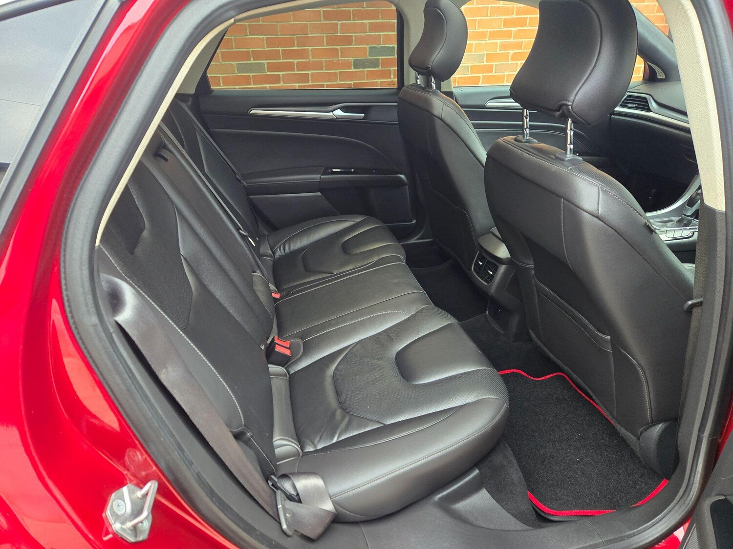 Used Ford Mondeo 2015 for sale - 77850543: Photo 11