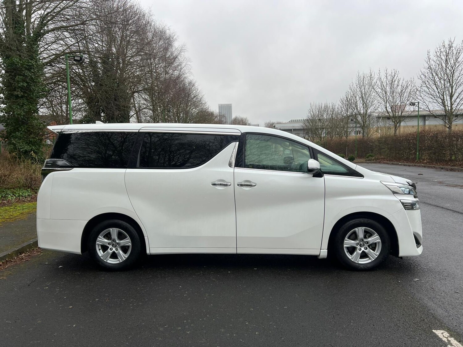 Used Toyota Vellfire 2026 for sale - 77966435: Photo 11