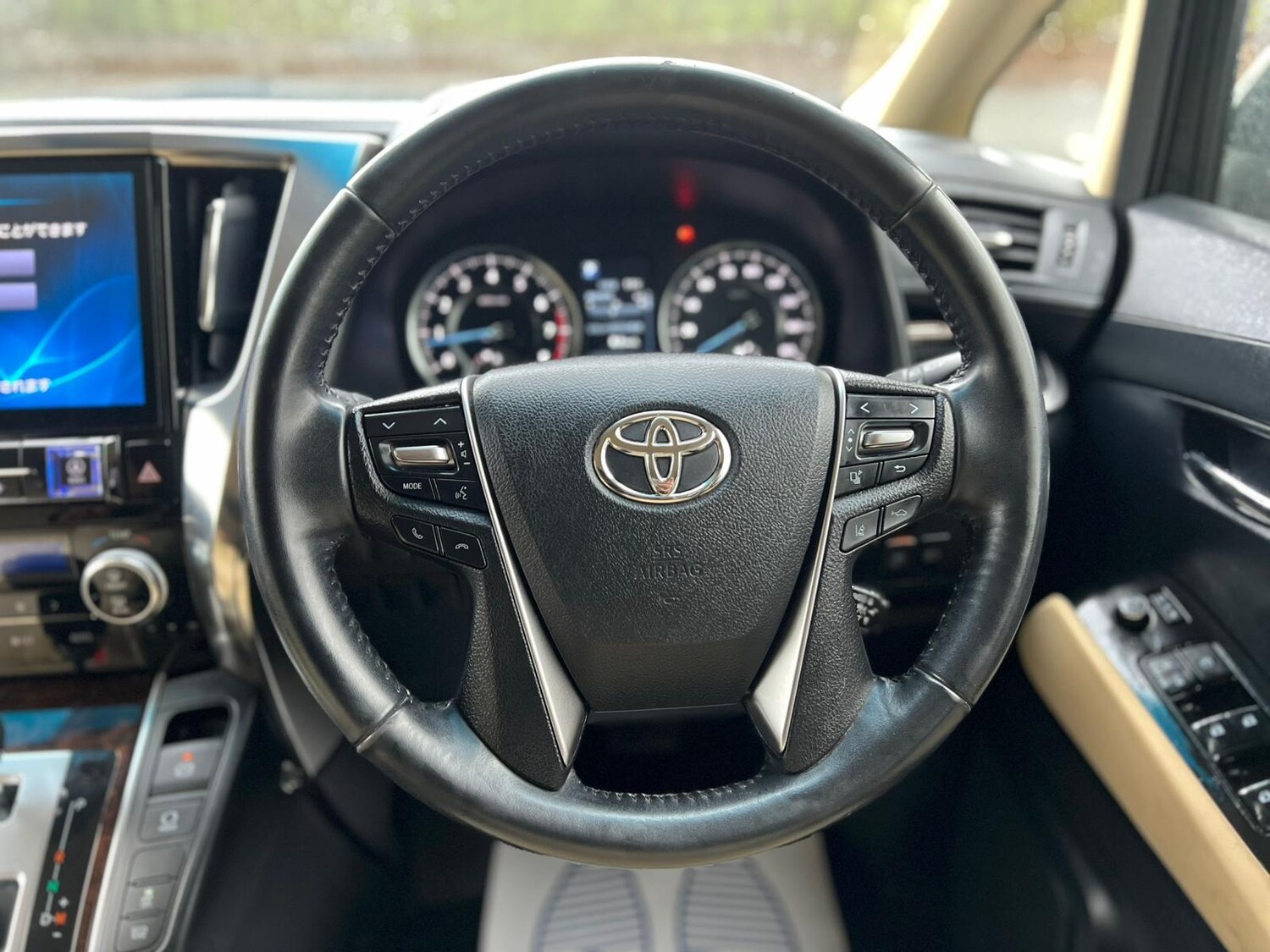 Used Toyota Vellfire 2026 for sale - 77966435: Photo 19