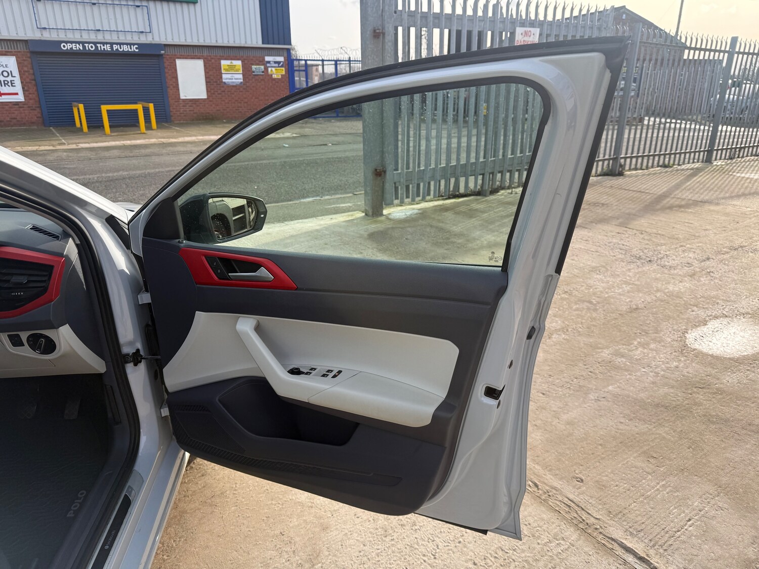 Used Volkswagen Polo 2019 for sale - 77762565: Photo 25