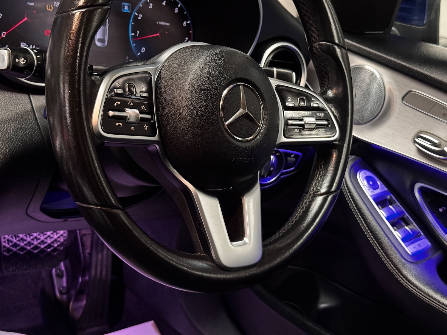 Used Mercedes-Benz C Class 2018 for sale - 77762530: Photo 3