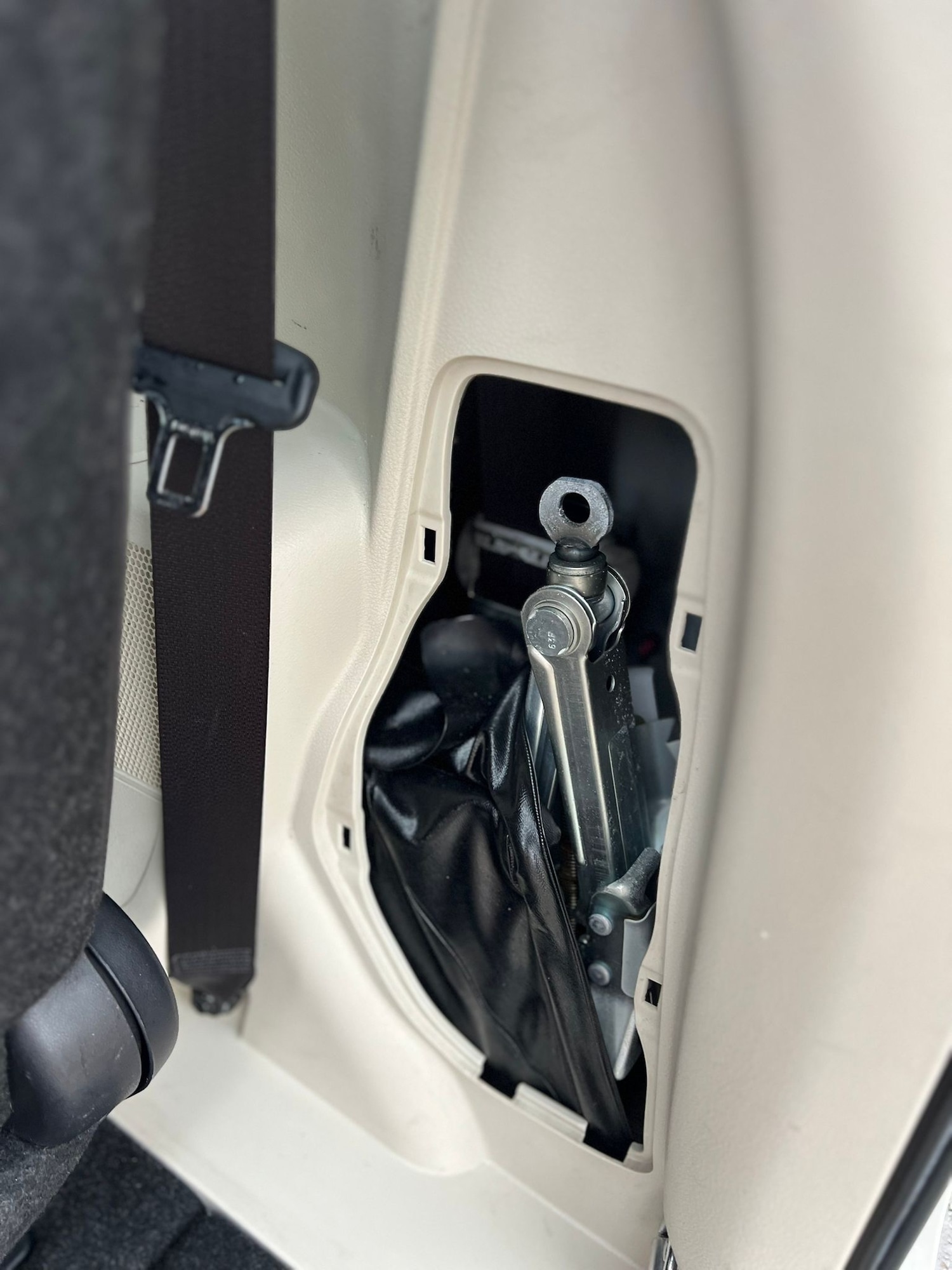 Used Toyota Sienta 2025 for sale - 77966430: Photo 22