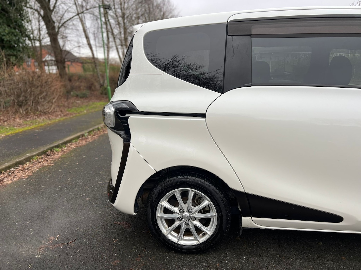 Used Toyota Sienta 2025 for sale - 77966430: Photo 9