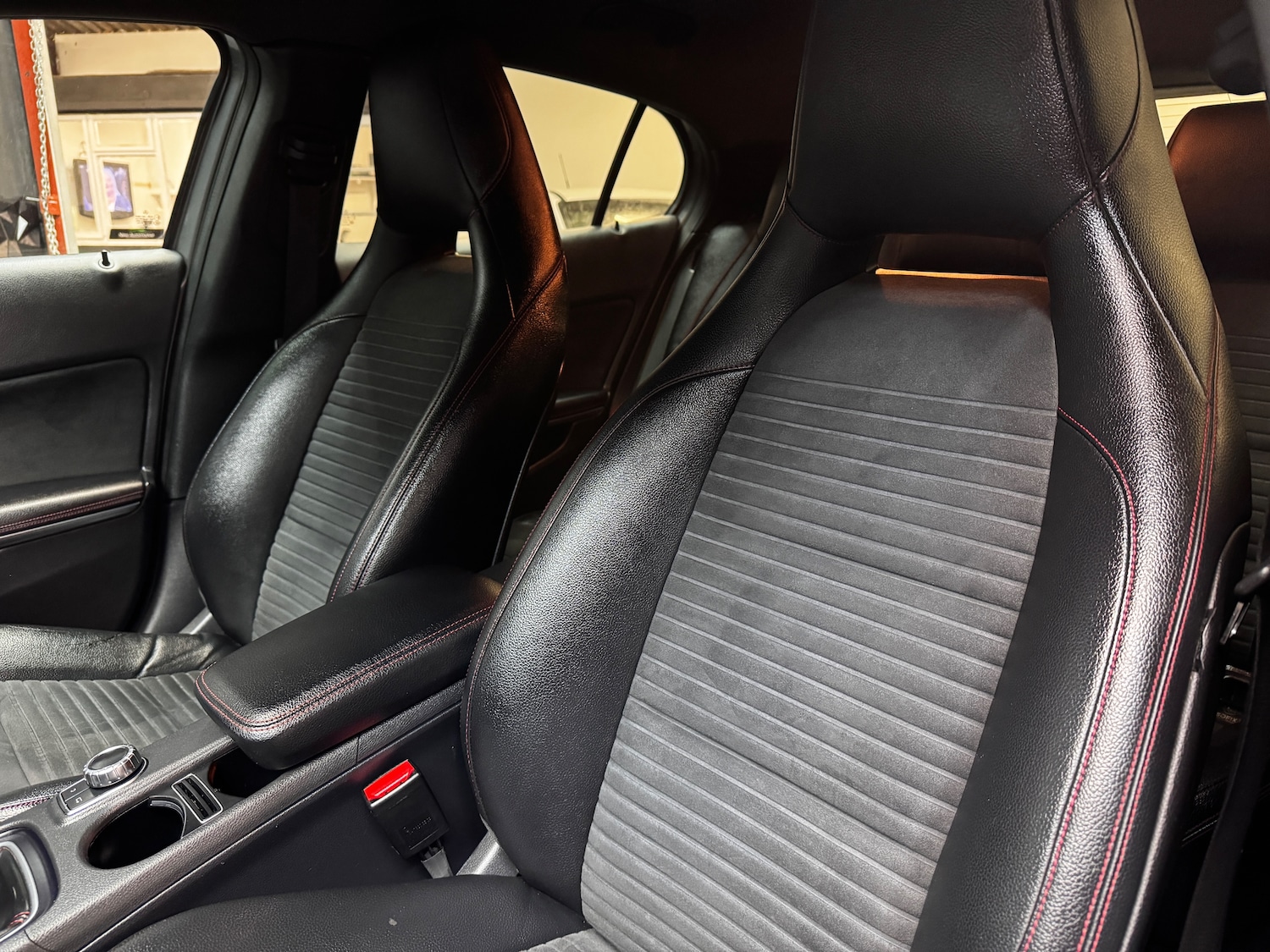 Used Mercedes-Benz GLA 2015 for sale - 77762521: Photo 4