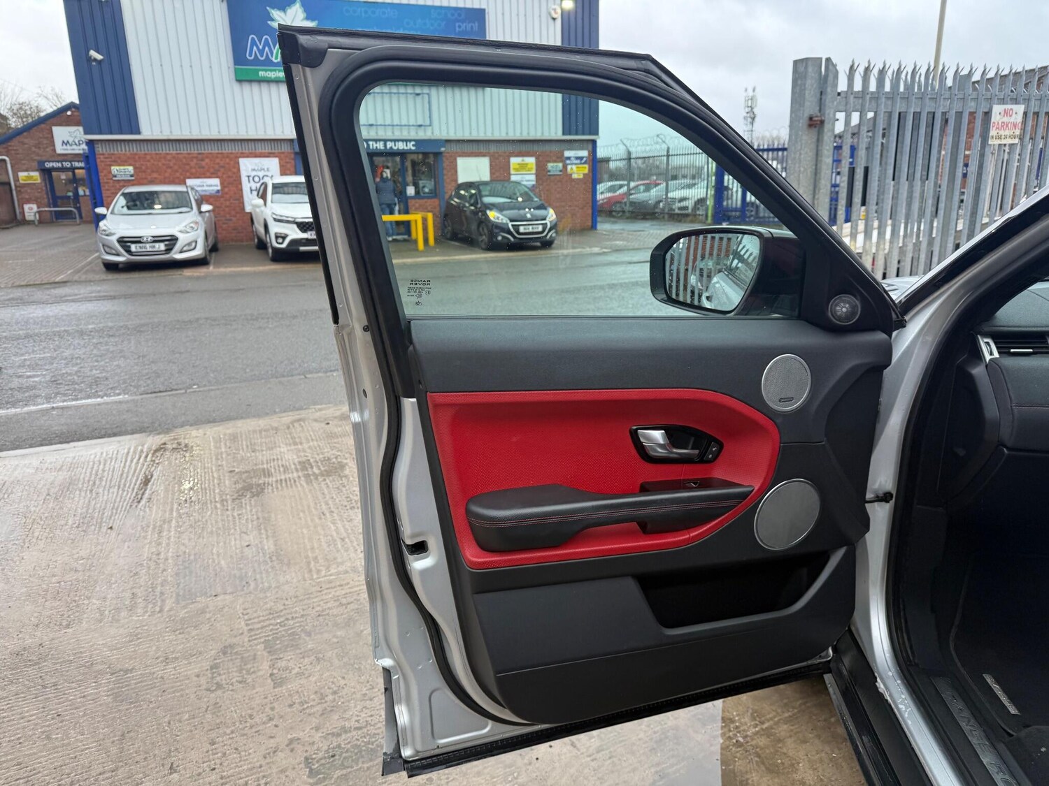 Used Land Rover Range Rover Evoque 2011 for sale - 77762432: Photo 13