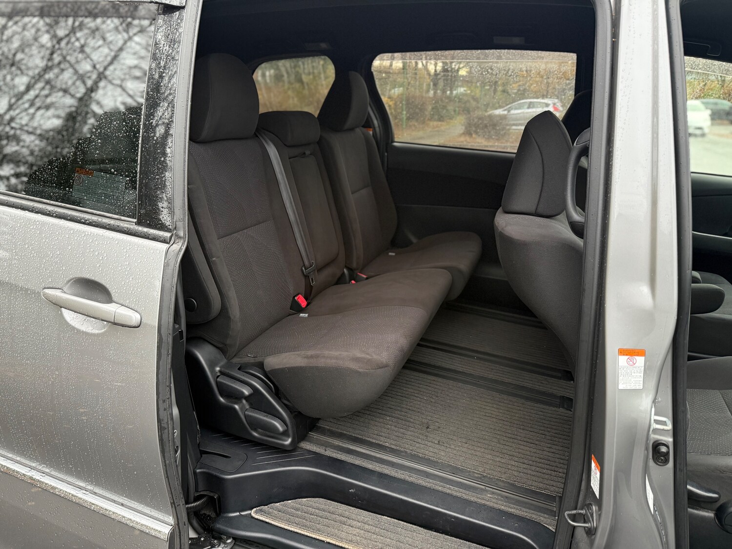 Used Toyota Estima 2025 for sale - 77966413: Photo 10