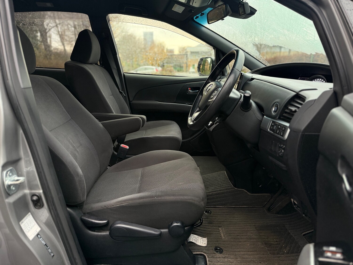 Used Toyota Estima 2025 for sale - 77966413: Photo 13