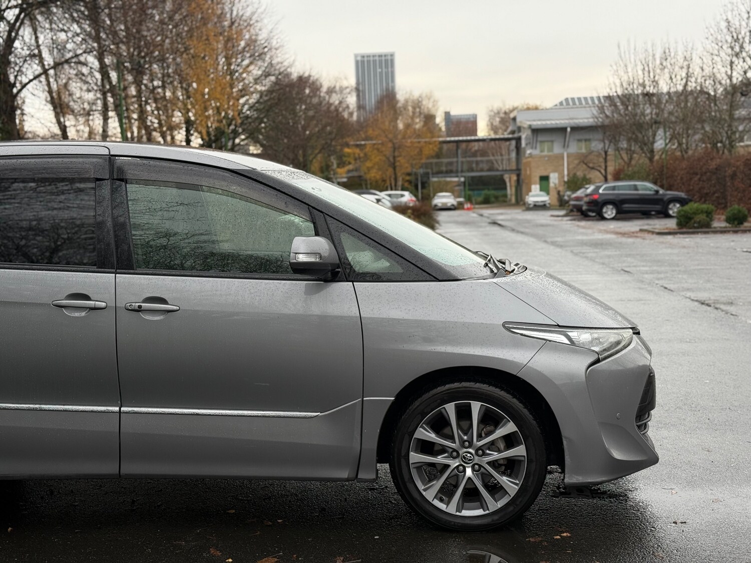 Used Toyota Estima 2025 for sale - 77966413: Photo 25