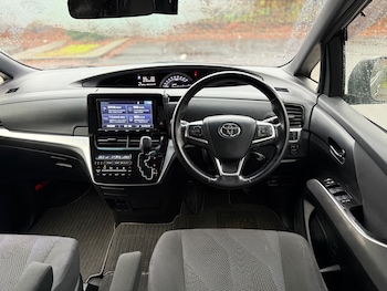 Used Toyota Estima 2017 for sale - 77966413: Photo