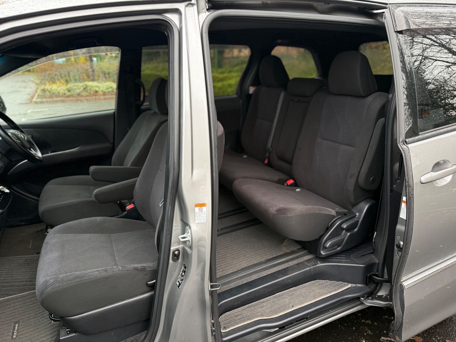 Used Toyota Estima 2025 for sale - 77966413: Photo 6