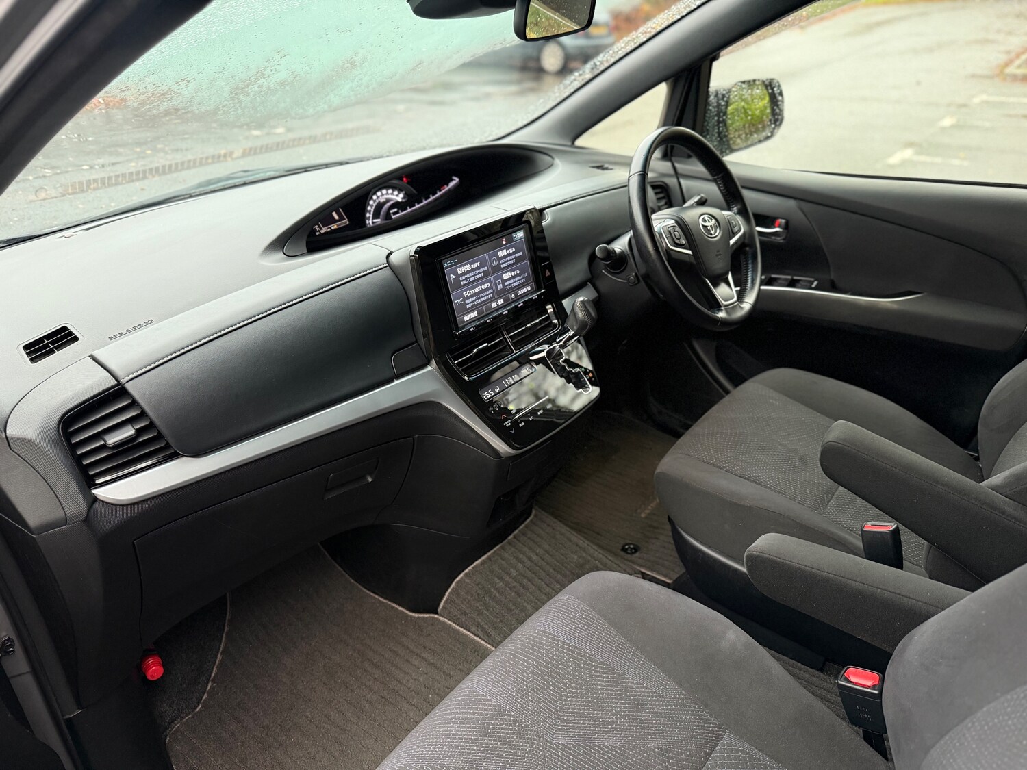 Used Toyota Estima 2025 for sale - 77966413: Photo 7