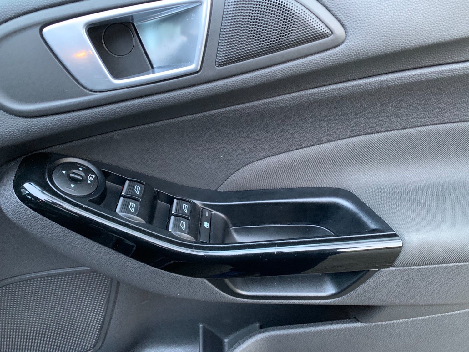 Used Ford Fiesta 2015 for sale - 77927844: Photo 13