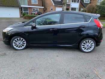 Used Ford Fiesta 2015 for sale - 77927844: Photo