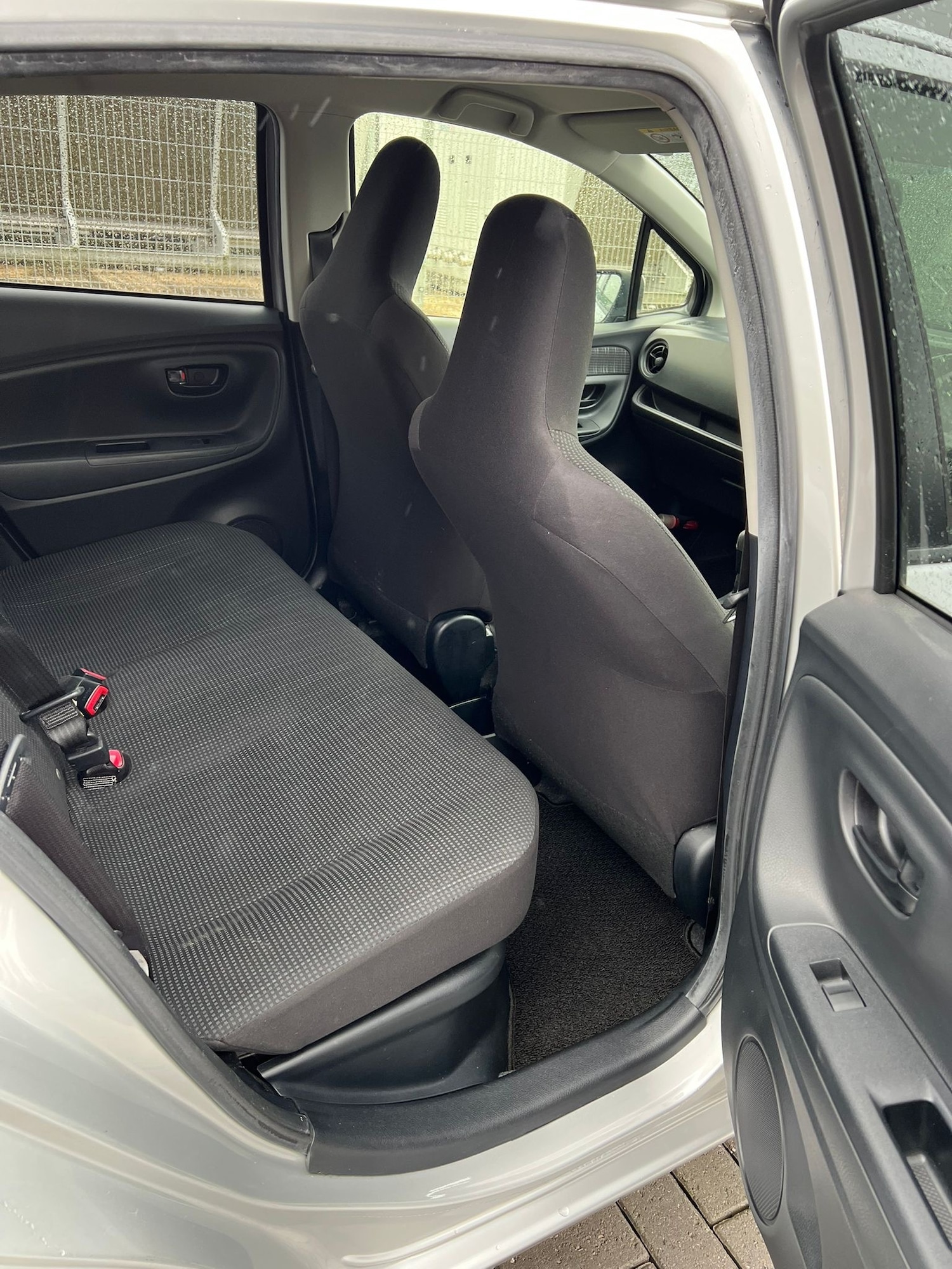 Used Toyota Vitz 2026 for sale - 77966437: Photo 5