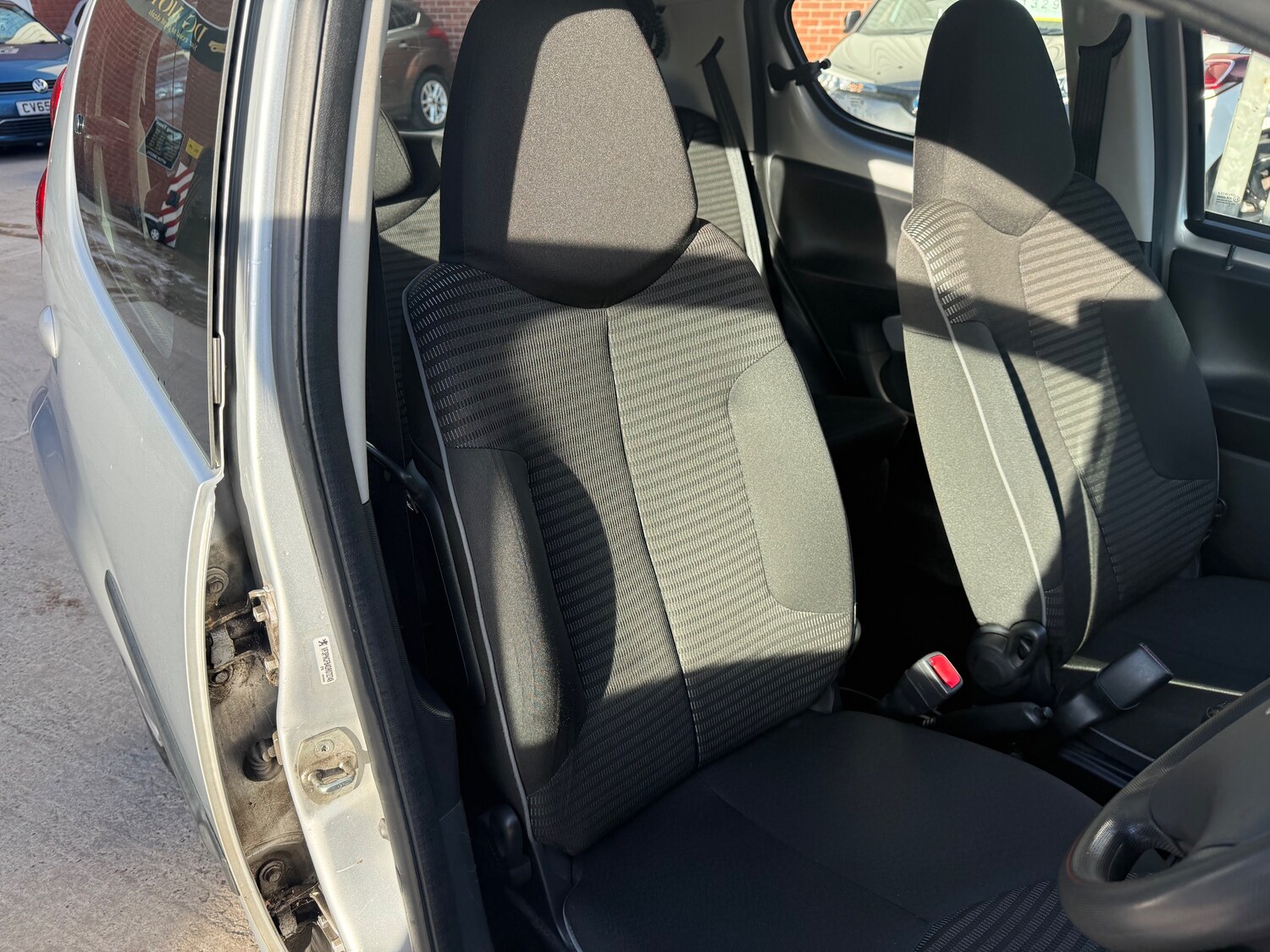 Used Peugeot 107 2013 for sale - 77762554: Photo 25