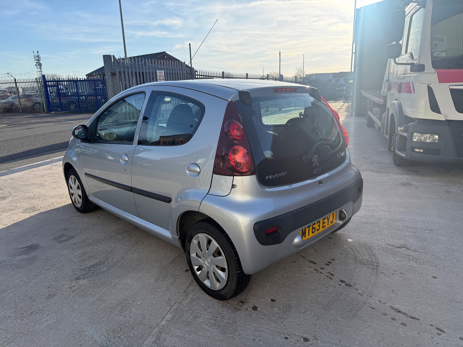 Used Peugeot 107 2013 for sale - 77762554: Photo 6