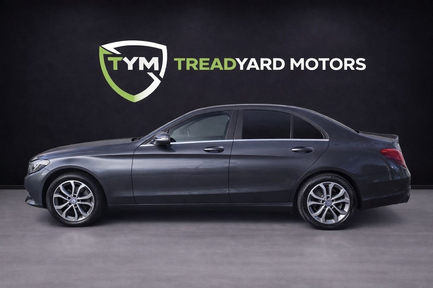 Used Mercedes-Benz C Class 2015 for sale - 77971873: Photo 12