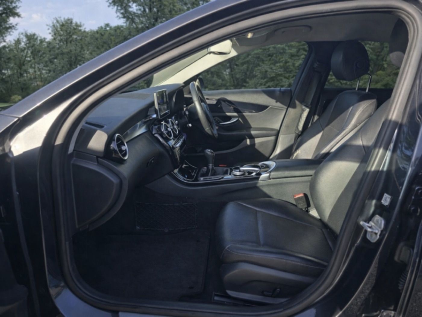 Used Mercedes-Benz C Class 2015 for sale - 77971873: Photo 25