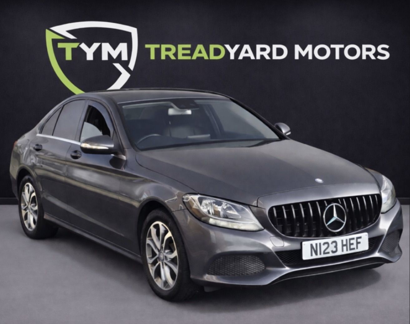 Used Mercedes-Benz C Class 2015 for sale - 77971873: Photo 3