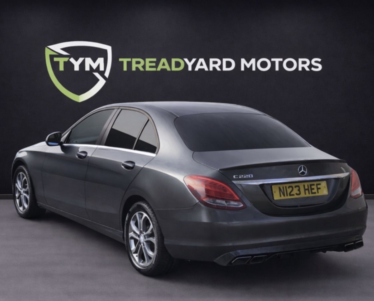 Used Mercedes-Benz C Class 2015 for sale - 77971873: Photo 5