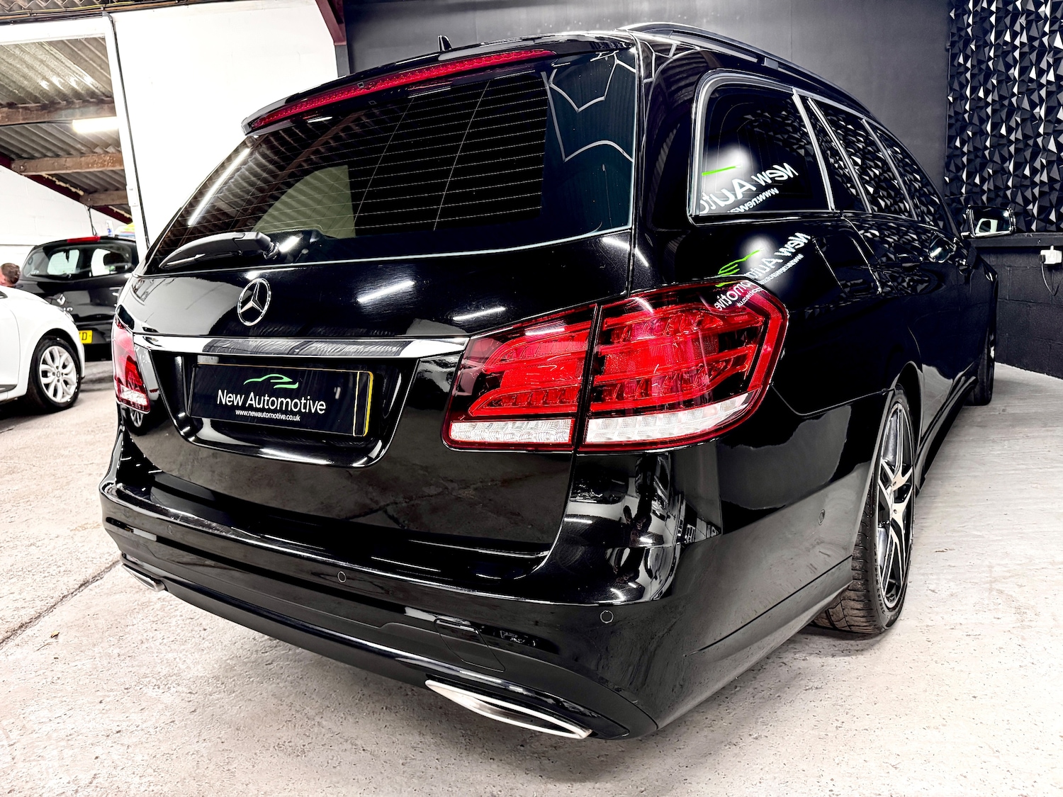 Used Mercedes-Benz E Class 2015 for sale - 77762539: Photo 11