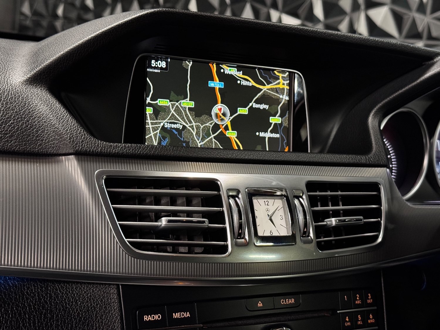 Used Mercedes-Benz E Class 2015 for sale - 77762539: Photo 17