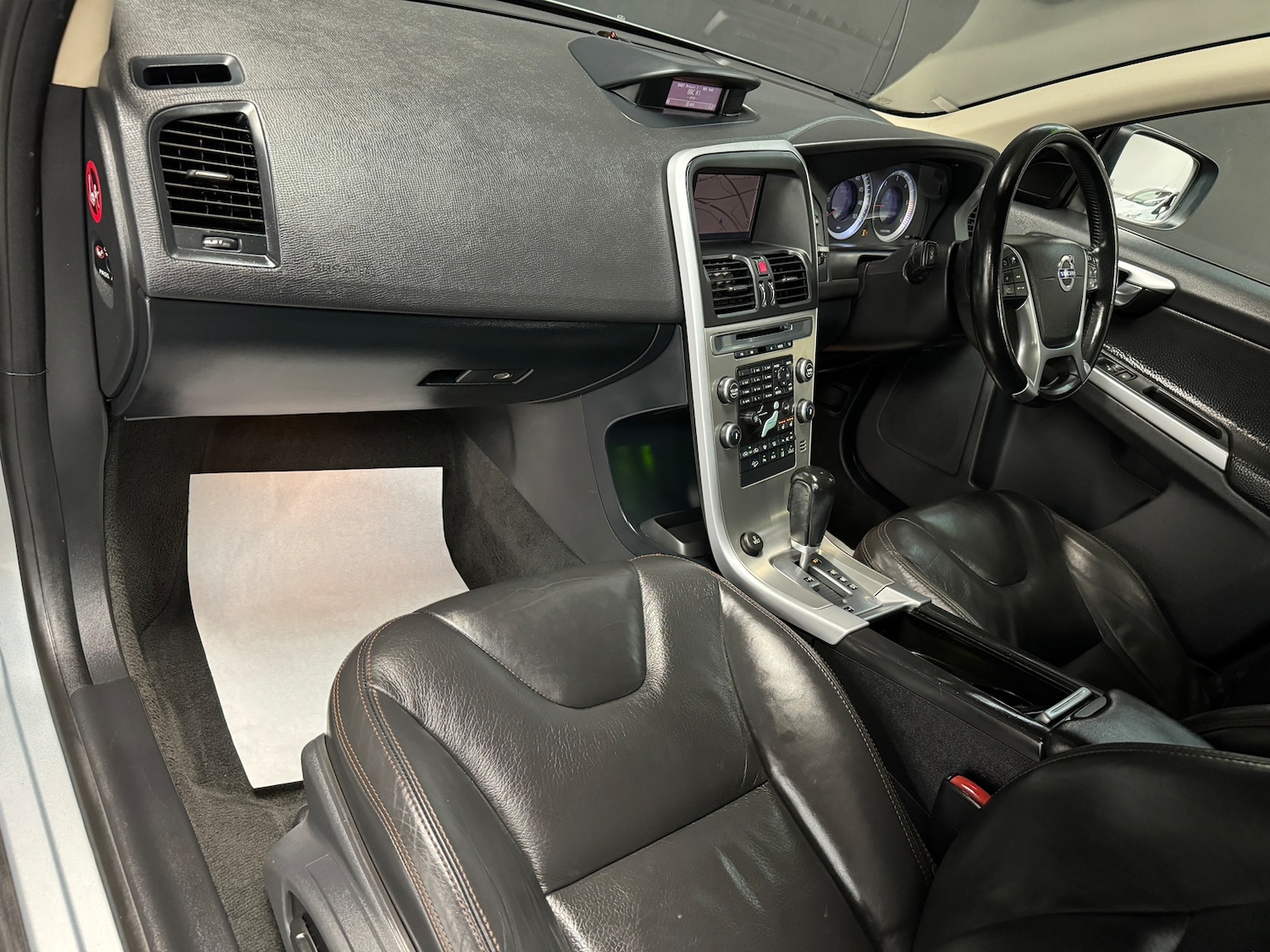 Used Volvo XC60 for sale - 77762597: Photo 4