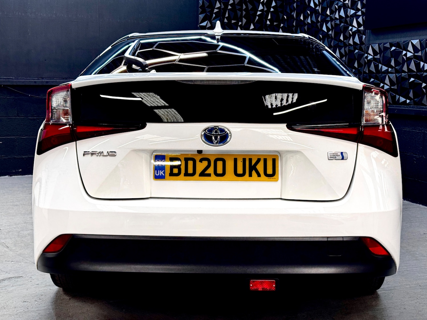 Used Toyota Prius 2025 for sale - 77762519: Photo 9