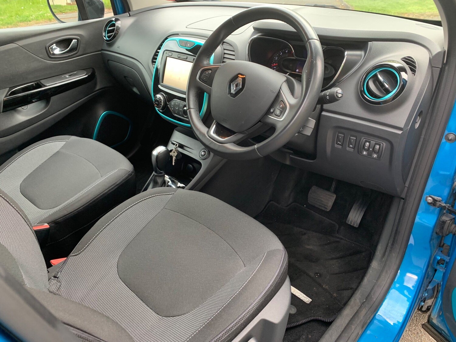 Used Renault Captur for sale - 77927938: Photo 20