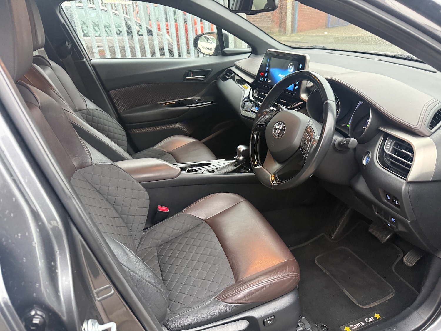 Used Toyota C-HR 2017 for sale - 77762534: Photo 24