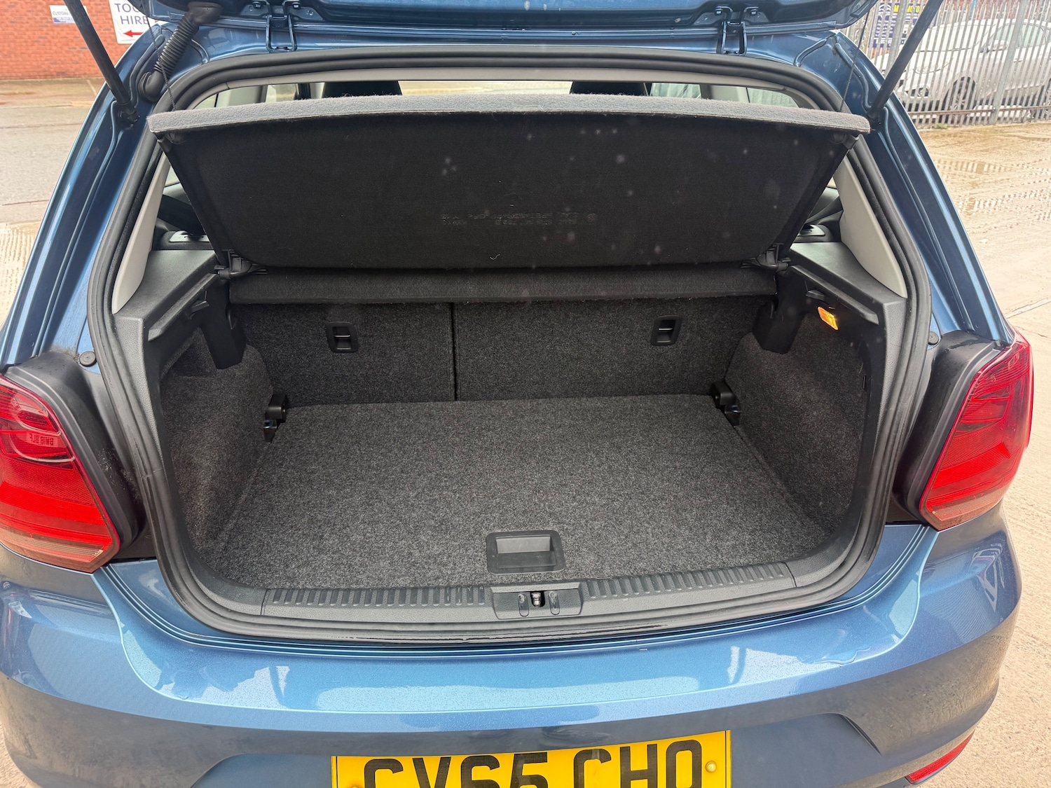 Used Volkswagen Polo 2015 for sale - 77762542: Photo 17