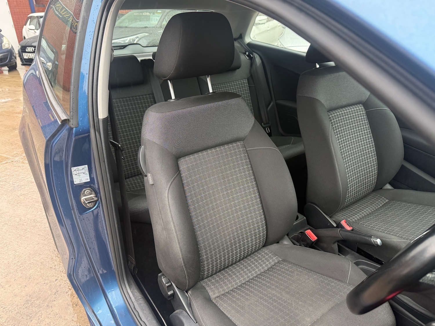 Used Volkswagen Polo 2015 for sale - 77762542: Photo 22