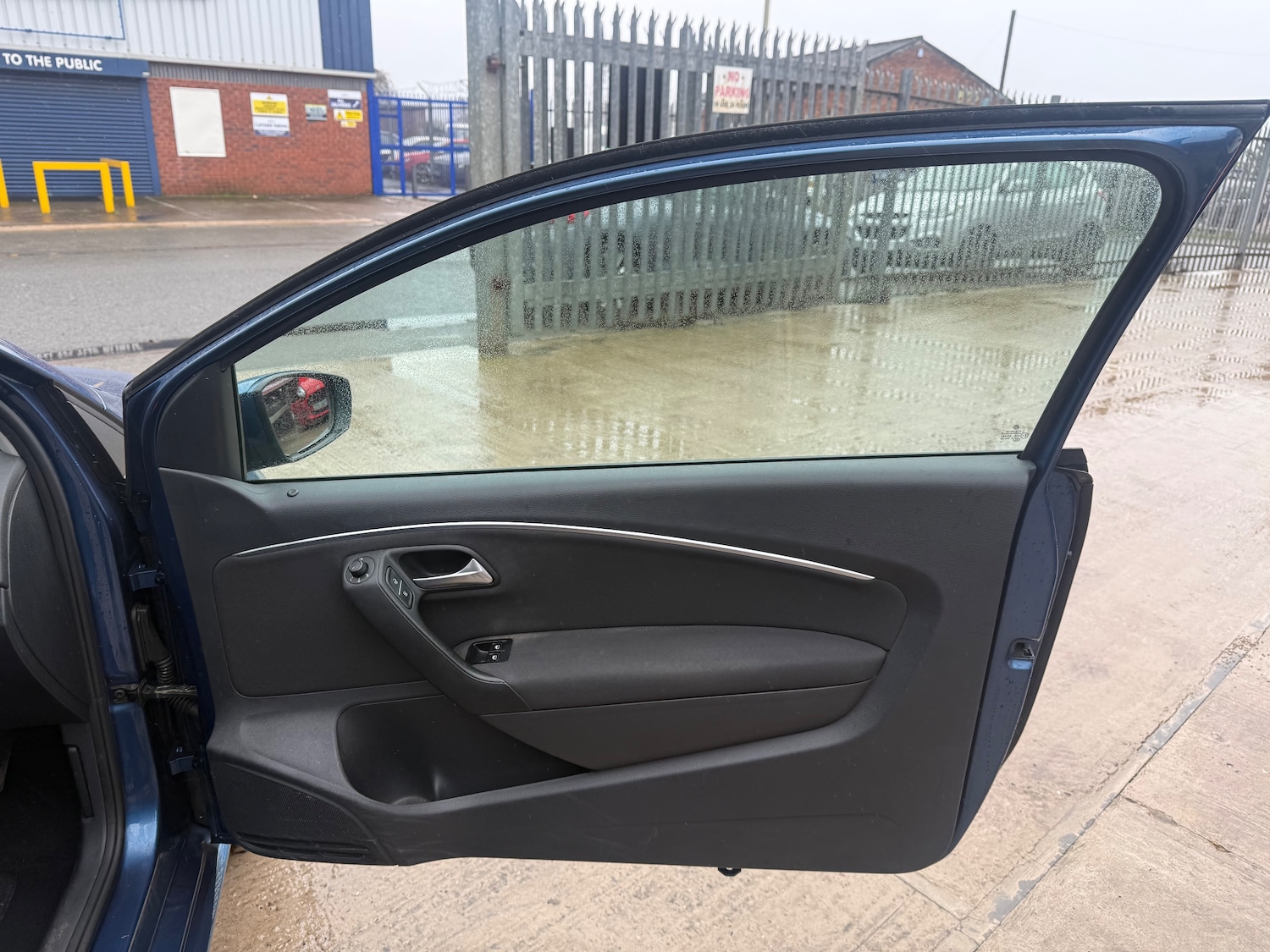 Used Volkswagen Polo 2015 for sale - 77762542: Photo 23