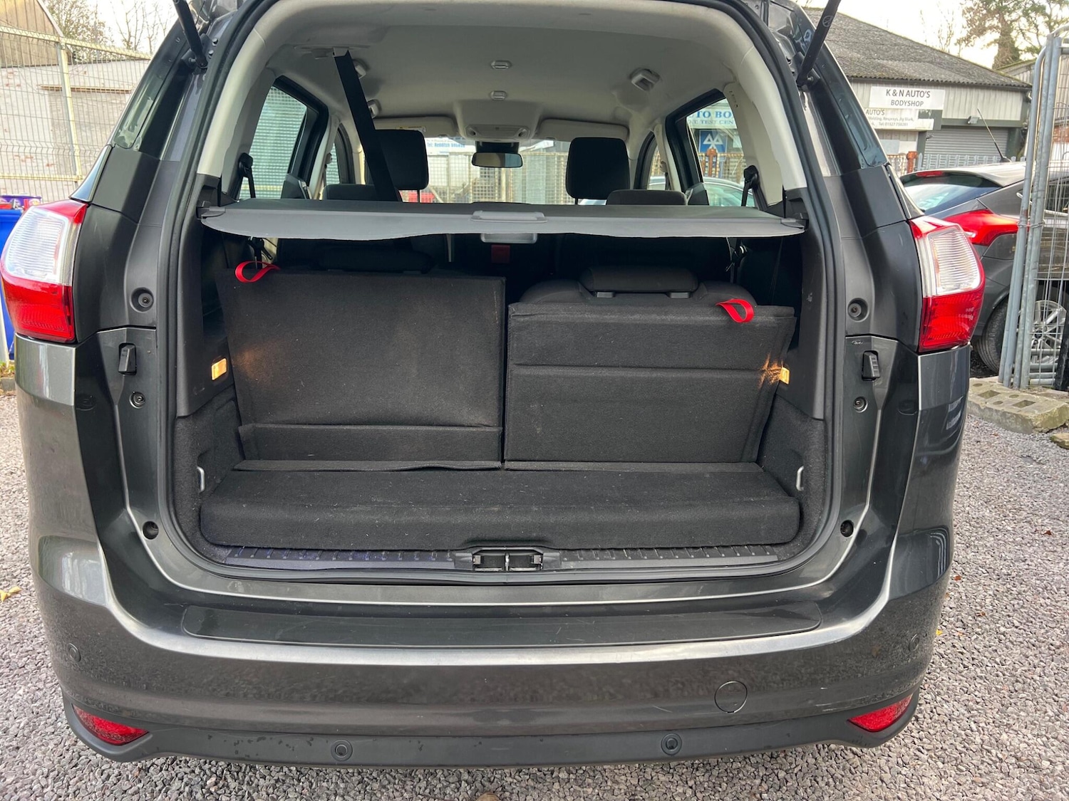 Used Ford Grand C-Max 2017 for sale - 78002054: Photo 24