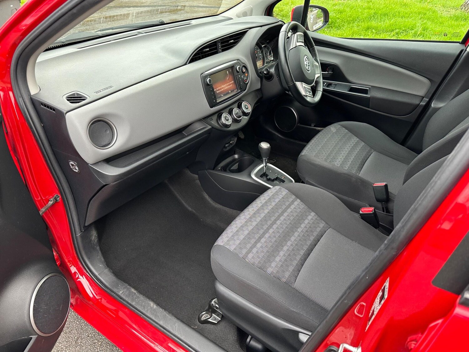 Used Toyota Yaris for sale - 77927981: Photo 21