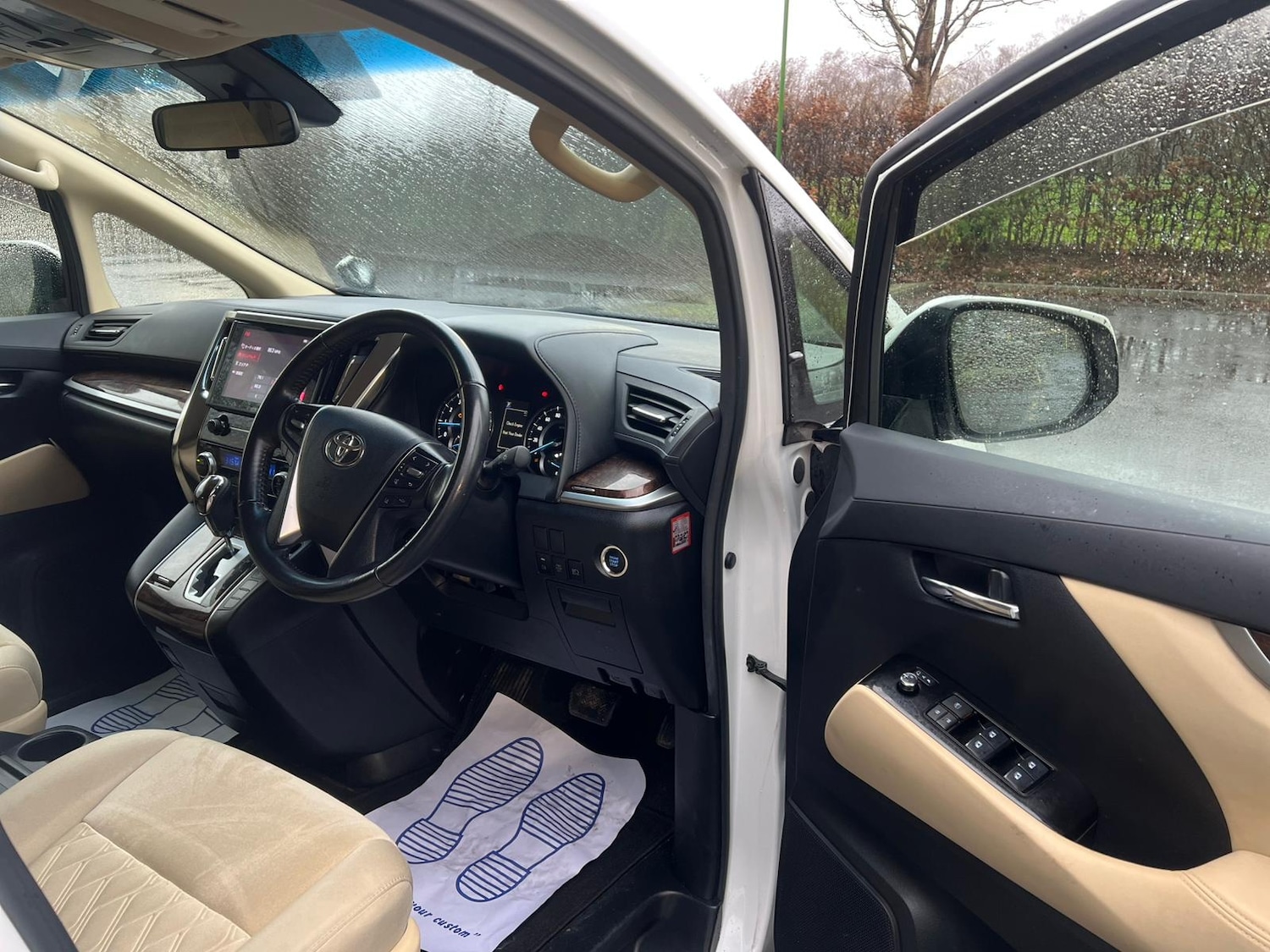 Used Toyota Alphard 2026 for sale - 78036899: Photo 24