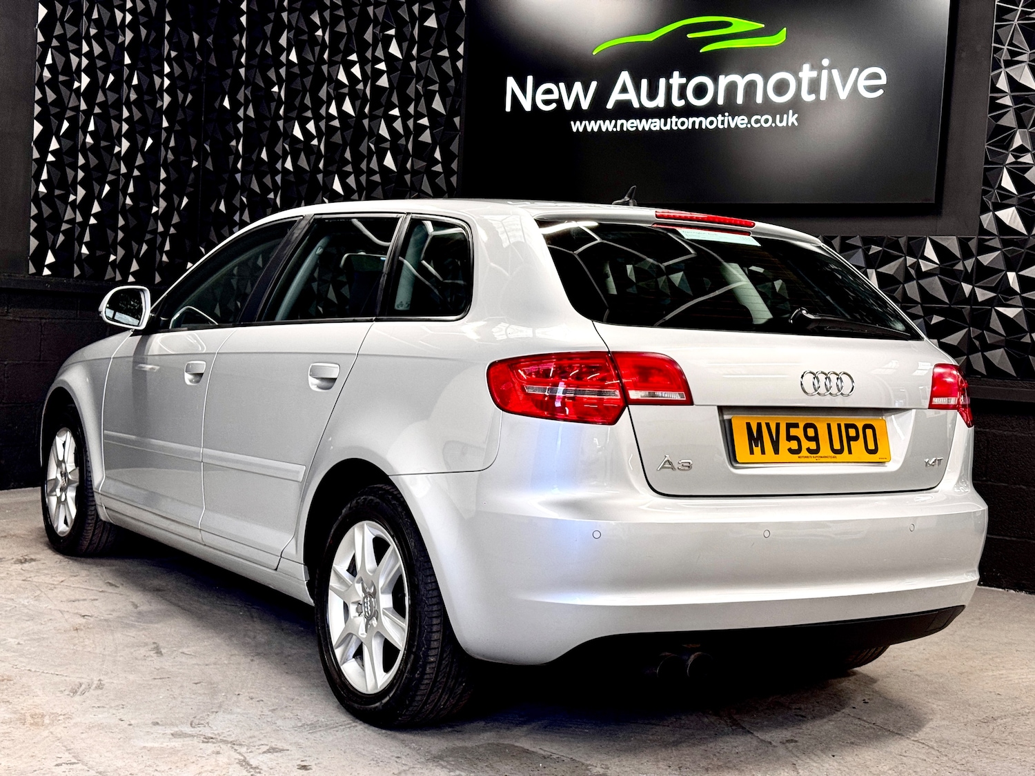 Used Audi A3 2010 for sale - 77762582: Photo 3