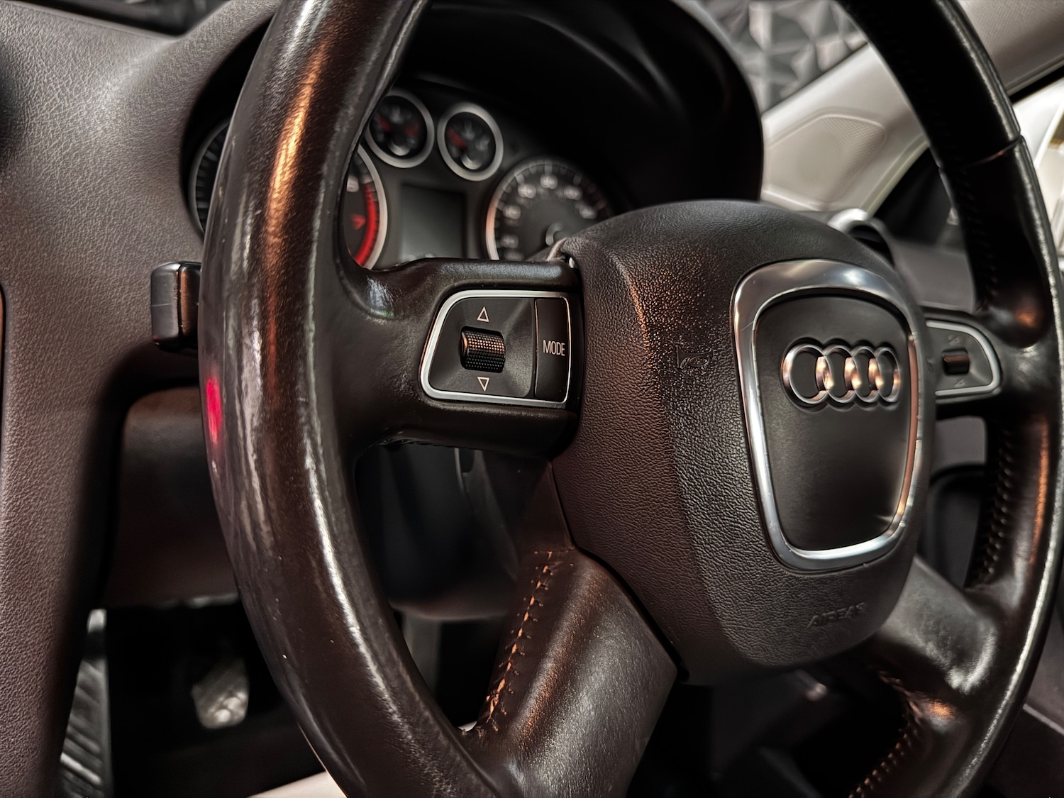 Used Audi A3 2010 for sale - 77762582: Photo 5